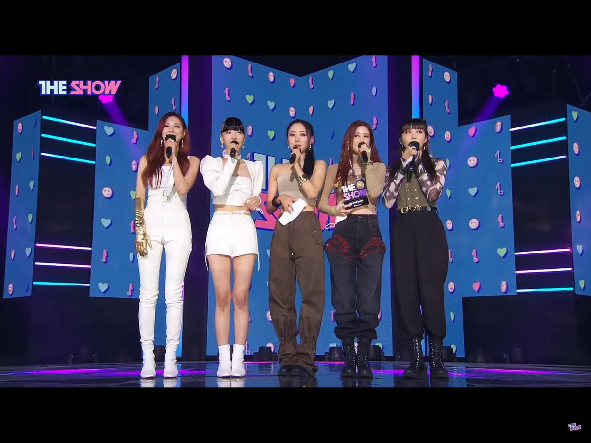 ffroresian2's tweet photo. แจก 20 บาท 5 คนค่ะ ฉลองน้อง Dilemma ลูกรักของแม่ไม่ 0 วิน (รี อย่างเดียว)
#Dilemma1stWin #Apink https://t.co/Uadmcjw89q