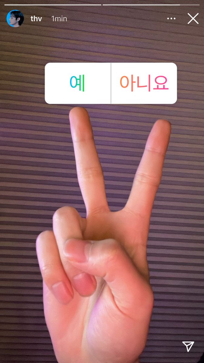 foryoutkk's tweet photo. o que o taehyung postou hoje e já apagou - thread https://t.co/NhKnPlB8KL