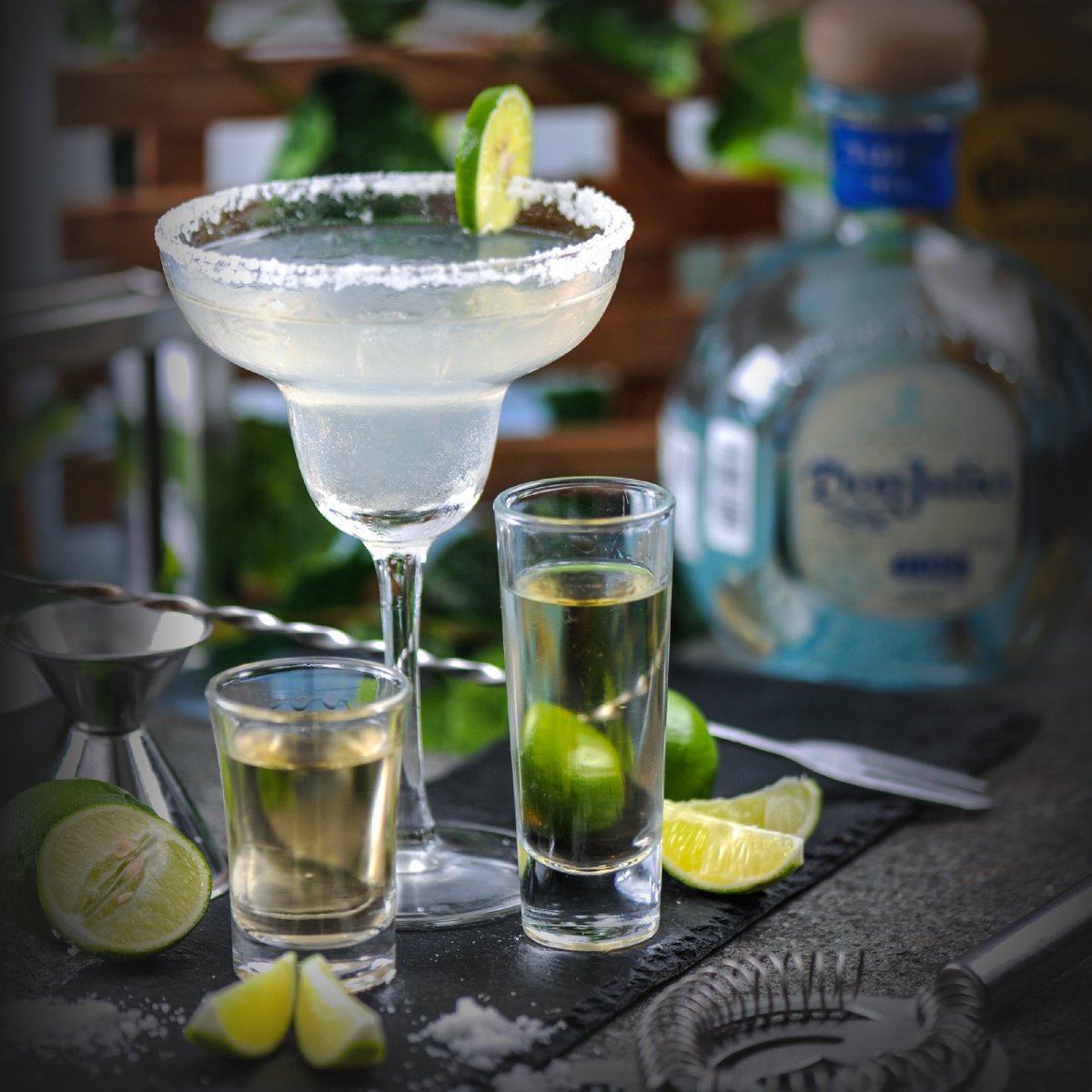 htlborobudurjkt's tweet photo. Happy International Margarita Day!
Raise your hand if you like Margaritas!
Get 2 Margaritas for ONLY IDR 180.000,-

Reservation : 081113100245

#discoveryhotelsandresorts #hotelborobudurjakarta #discoverykartikaplazahotelbali #discoveryancol #palacehotelcipanas https://t.co/TtmoxQbkDA