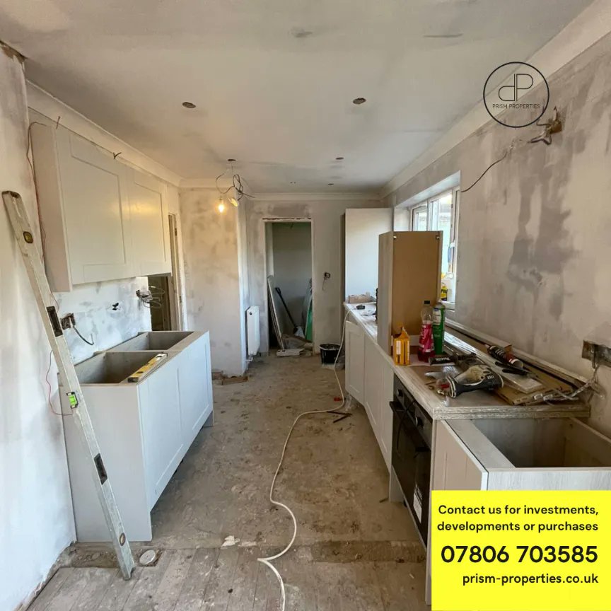 ltd_prism's tweet photo. DEVELOPMENT UPDATE! π οΈ
We've started the fit of a new @HowdensJoinery kitchen and begun plastering the bathroom for Project Nunsgate in Thetford! π½
Earn 15% on your savings here: https://t.co/mmrH7N2xaa
π 07806 703585
π© ryan@prism-properties.co.uk
#propertydevelopmentuk https://t.co/KIj1GOhW02