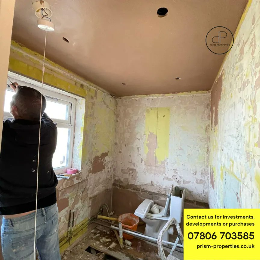 ltd_prism's tweet photo. DEVELOPMENT UPDATE! π οΈ
We've started the fit of a new @HowdensJoinery kitchen and begun plastering the bathroom for Project Nunsgate in Thetford! π½
Earn 15% on your savings here: https://t.co/mmrH7N2xaa
π 07806 703585
π© ryan@prism-properties.co.uk
#propertydevelopmentuk https://t.co/KIj1GOhW02