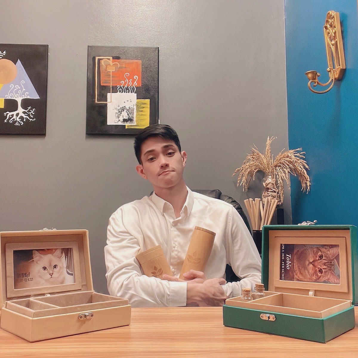 sordidpills's tweet photo. Tobio’s home. 

Magkasama na po ulit sila ni Minka sa catto heaven. https://t.co/SwcpsWr2xv
