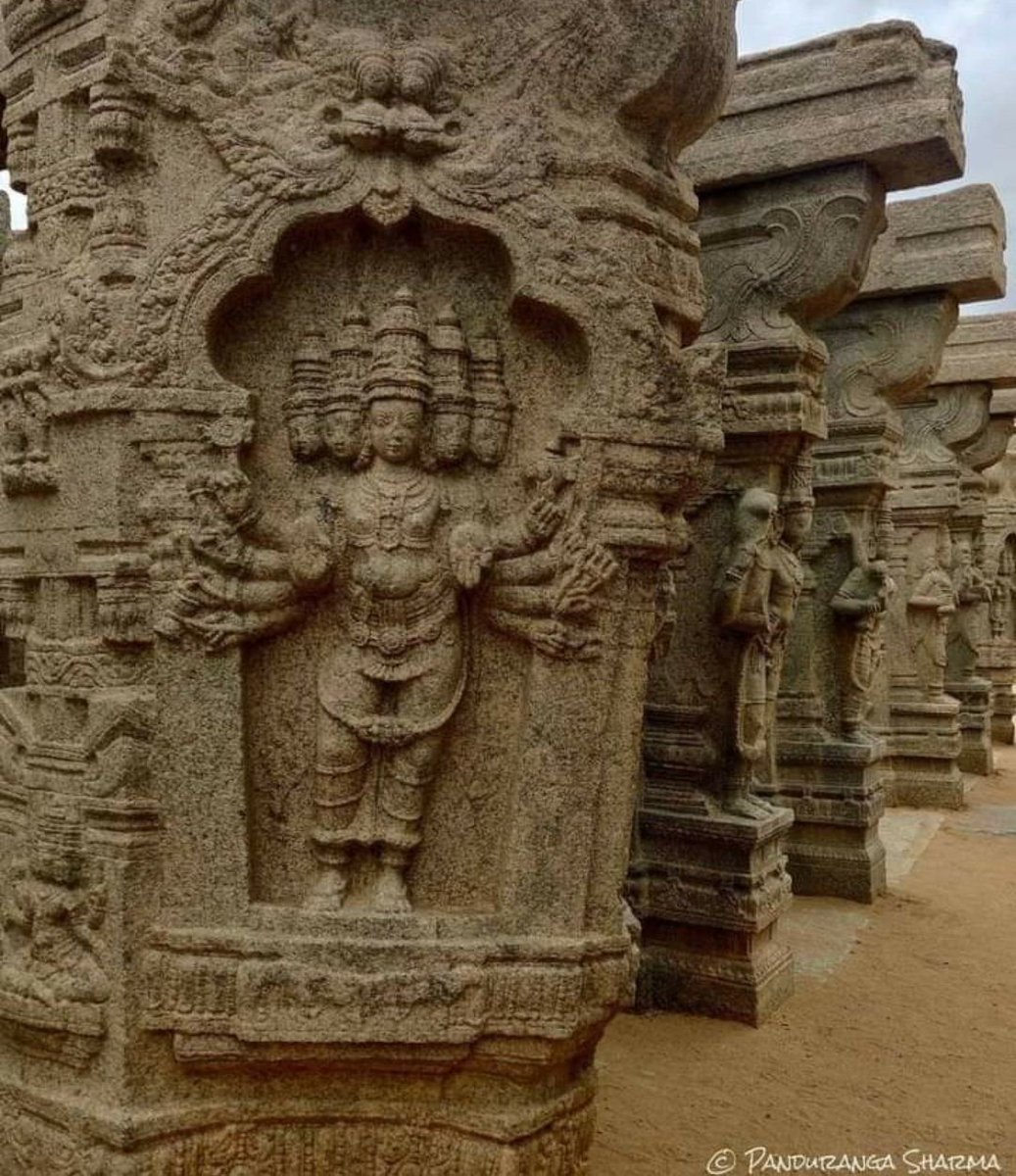 Sadashiva murthi. 🙏🚩

This beautiful carving of Sadashiva murthi is on one of pillars in the asampoorna Kalyana mantapa (unfinished) bridegroom. 

#VeerabhadraTemple ,Lepakshi village, Anantapur District, Andhra Pradesh. 🙏

@LostTemple7