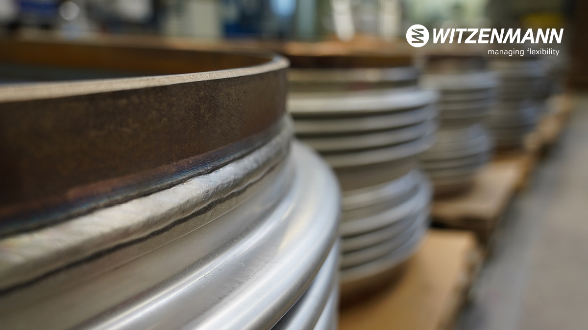 Plant downtime - fast replacement delivery necessary!
Witzenmann was able to completely calculate, design, manufacture, test, and deliver 6 DN 900 expansion joints within just a few days. Great performance by the Witzenmann crew: Fast, customer-oriented, reliable!