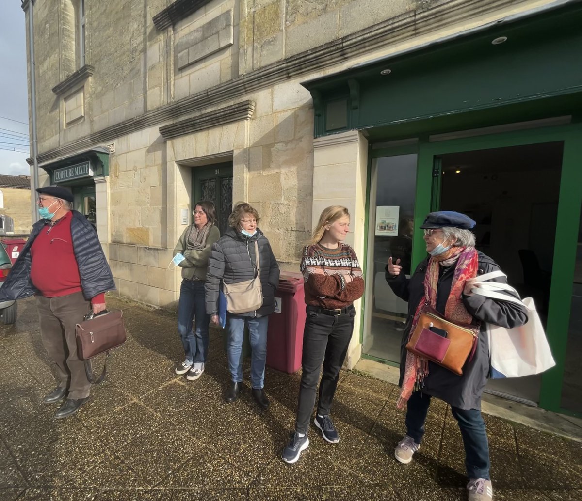 Dernière ligne droite avant l’emménagement à Lestiac sur Garonne 🏠🤩

Découvrez notre article : habitatsdespossibles.org/cooptation-des…