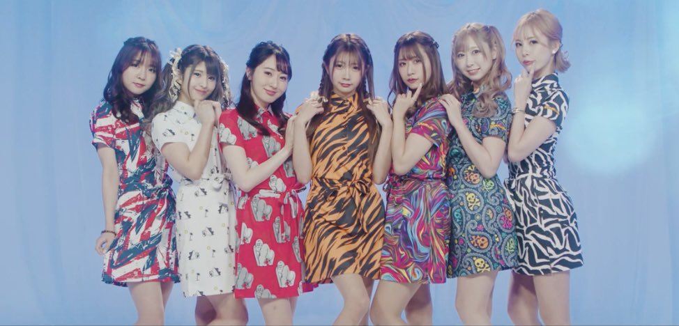 JUST____WAY's tweet photo. 明日花キララの妹分・7人組ガールズグループ『JUST☆WAY』（ジャストウェイ）がデビュー👗✨

チバニャンによるプロデュース&amp;MVには明日花キララ＆DJ社長が出演！

3000人の応募者からオーディションを勝ち抜きデビューを掴んだ彼女達のシンデレラストーリ���が今始まる…！

https://t.co/yEPC2Mjkjv https://t.co/l3YDEJwmwb