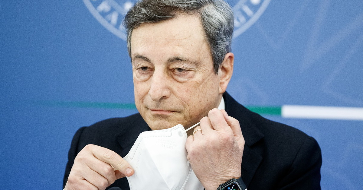 Libero_official's tweet photo. Il durissimo articolo del "Wall Street Journal" contro #MarioDraghi, "perché la sua linea nella crisi #Ucraina è sbagliata: esita sulle sanzioni e favorisce #VladimirPutin"  https://t.co/18yNUHLY4P https://t.co/RDYJt215Rx