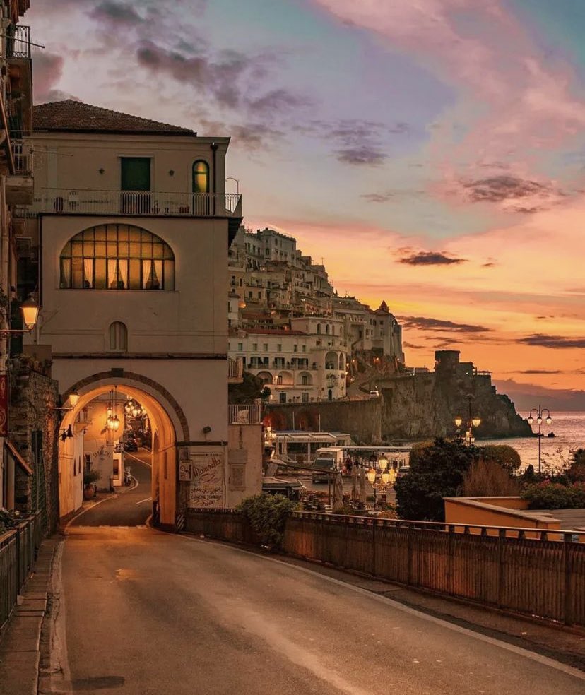 W0rld2026's tweet photo. Amalfi coast, Italy https://t.co/i6rCu6c9Bp