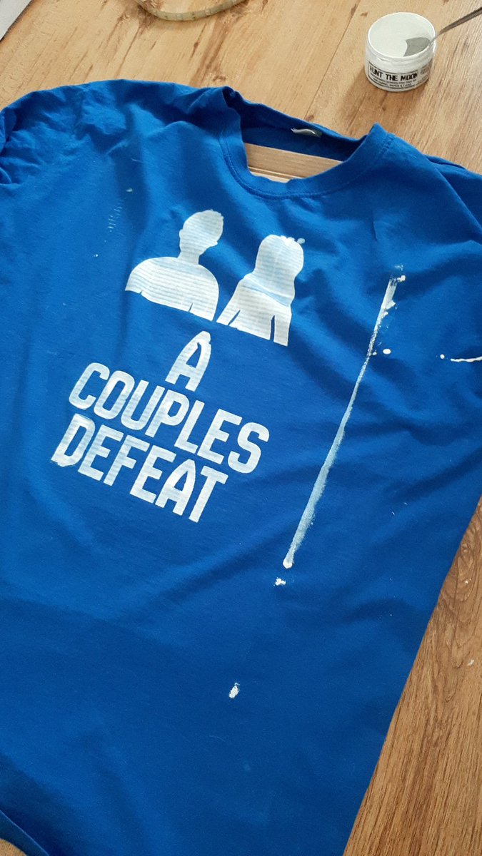 ACouplesDefeat's tweet photo. First attempt:

Don't get too cocky, tape all the way to the end of your template to avoid over spill.

Don't rush when moving the paint, it will splatter 

Don't use crinkle cut cardboard as it will show through 

Apply a second coat after drying

Other than that not too shabby https://t.co/hbeJGNL83c