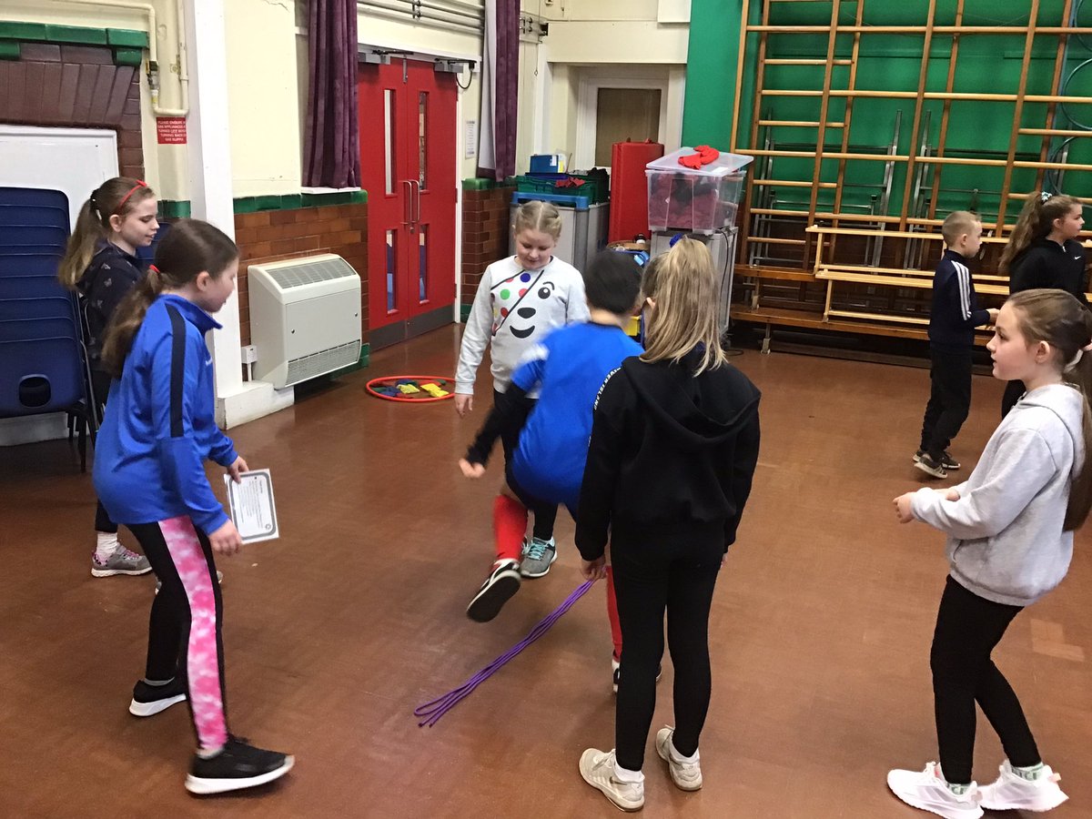 NewtonPE1's tweet photo. Amethyst class took part in some mini leader training this half term and have been using their new skills to create games at lunchtime. Well done and thank you @BolsoverSSP for the session! @PrimaryNewton @newton_class https://t.co/EttIJPz2lx