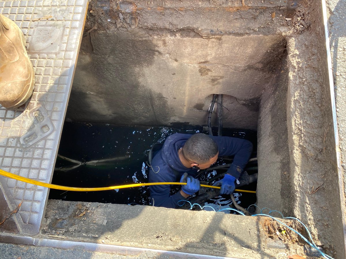 Nous sommes opérateur d'infrastructure, avec des équipes en propre qui tirent chaque jour de la fibre sur les grandes villes en France. 
Nos prix? Entre 30 et 50 % moins chers que les grands opérateurs! Développez votre business avec le bon fournisseur 👊
#ftth #fibreOptique