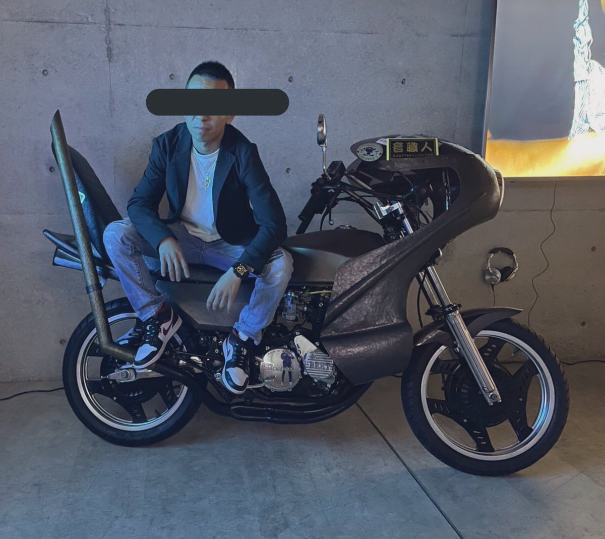 SGS__yuichi's tweet photo. 前人未到の挑戦。

CBX400F

・チタンアップハン
・真鍮竹槍
・銅板ロケットカウル、テール

町田にて打ち合わせ。

次なるステージへ。

#工藝族車
#キャンディーライフ
#シンガシ https://t.co/S9I7Fq0TVa