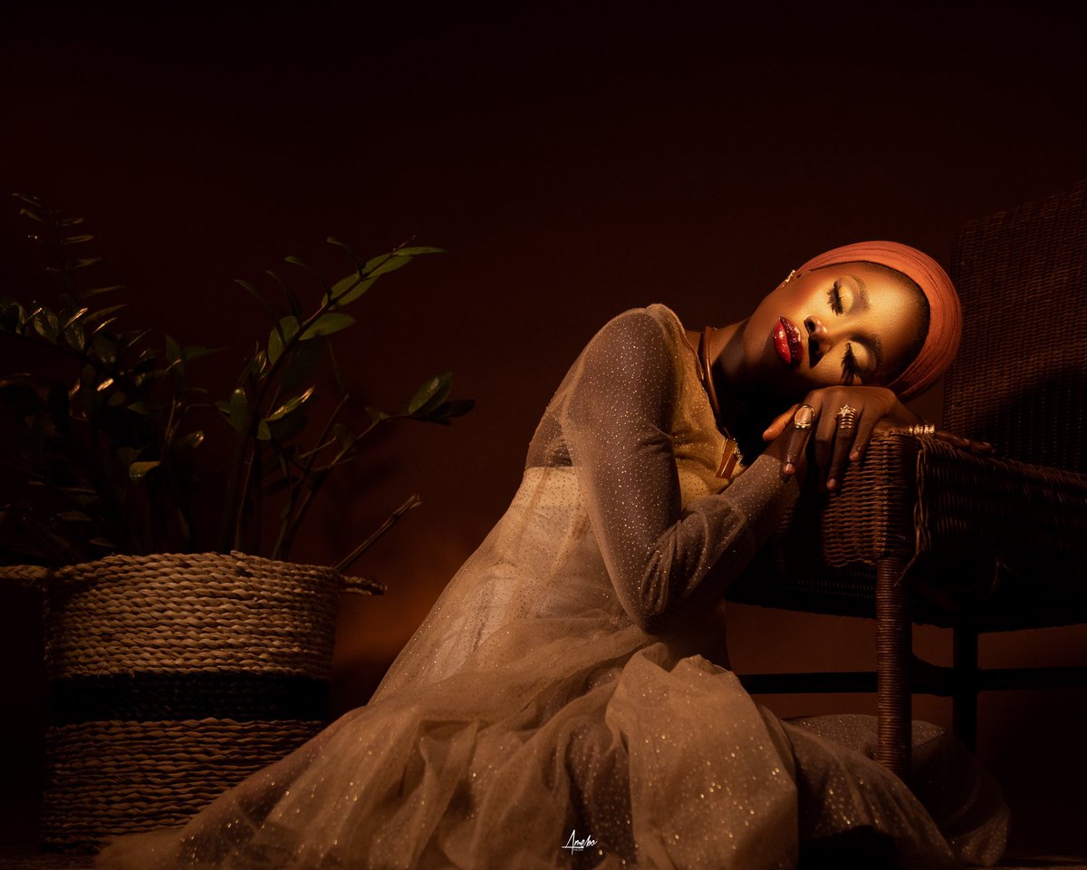 mrsaint_ng's tweet photo. Shot &amp; retouched by ME @mrsaint_ng 
📍Abuja
👸 Geraldine Ogili

-#AbujaTwitterCommunity #photography https://t.co/SeYJ9j2vIA