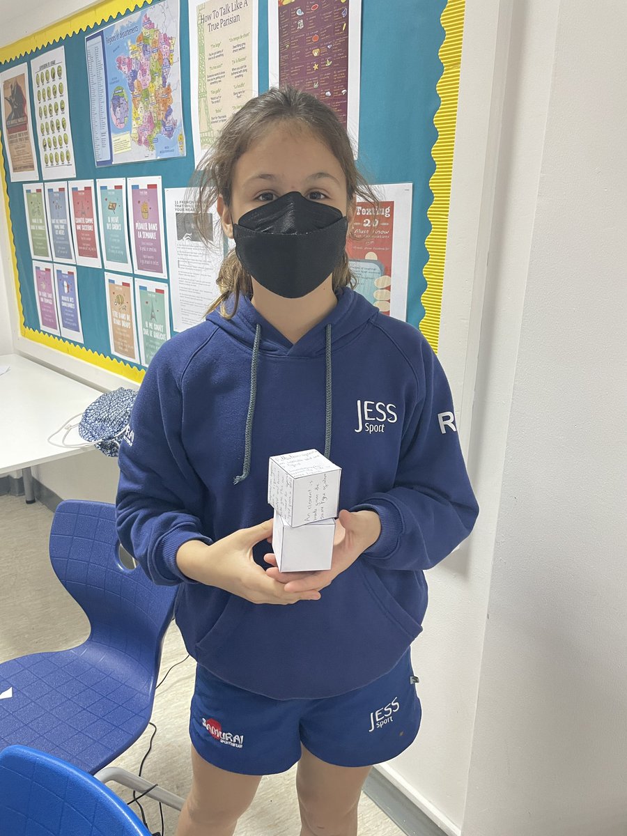 JESSScienceDept's tweet photo. Y7 students have been revising Chemistry, by creating revision cubes! #JESSYr7 #JESSChemistry #JESSRevision #becreative https://t.co/kapA8sbta9