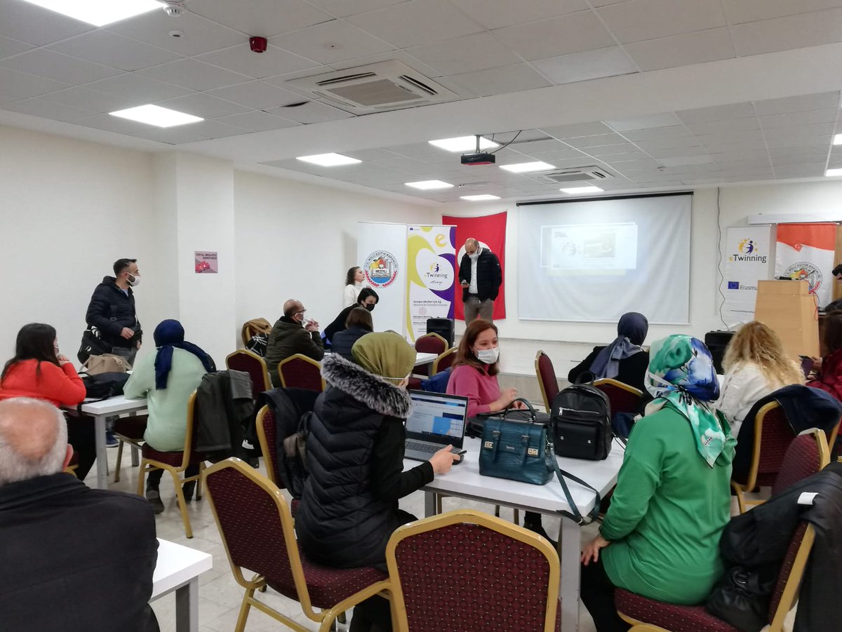 MERSİN İlçeleri Eşzamanlı #eTwinning Çalıştayı gerçekleştirildi 
<a href="/tcmeb/">Millî Eğitim Bakanlığı</a> 
<a href="/MersinMEM/">Mersin İl Millî Eğitim Müdürlüğü</a> 
<a href="/AdemKoca46/">Adem Koca</a>
<a href="/eTwinningMersin/">eTwinning Mersin</a>