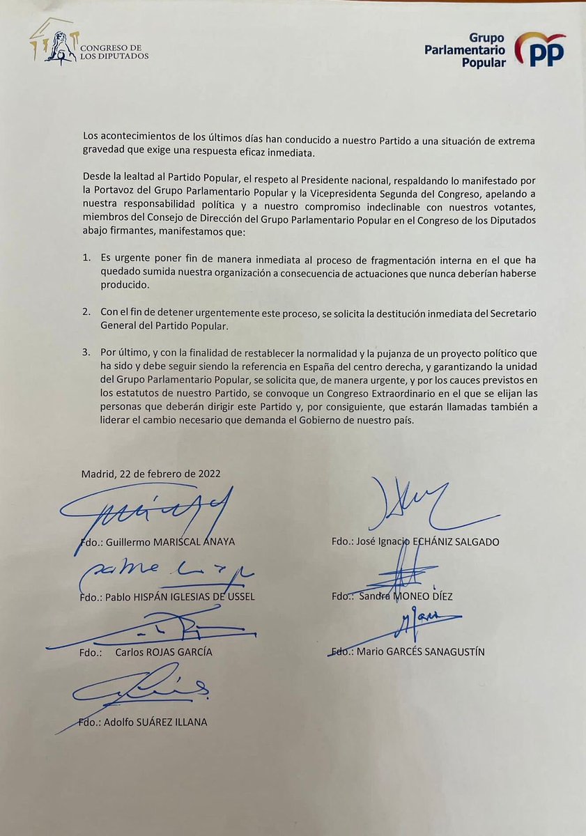 electo_mania's tweet photo. ‼️ÚLTIMA HORA ‼️

El Grupo Parlamentario Popular 💧 exige un Congreso Nacional Extraordinario.

En el documento firman miembros destacados del partido como Adolfo Suárez. Cuca Gamarra no lo ha firmado, pero lo ha manifestado en el Comité.

https://t.co/EqNRLwPZK9 #GénoWAR13 https://t.co/zby6RIqHsa