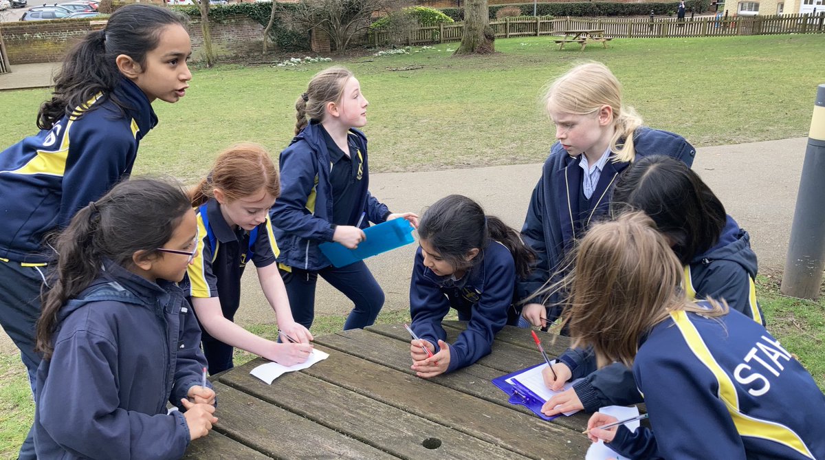 STAHSPrep's tweet image. Year 4 hunting for anagrams #literacyfun