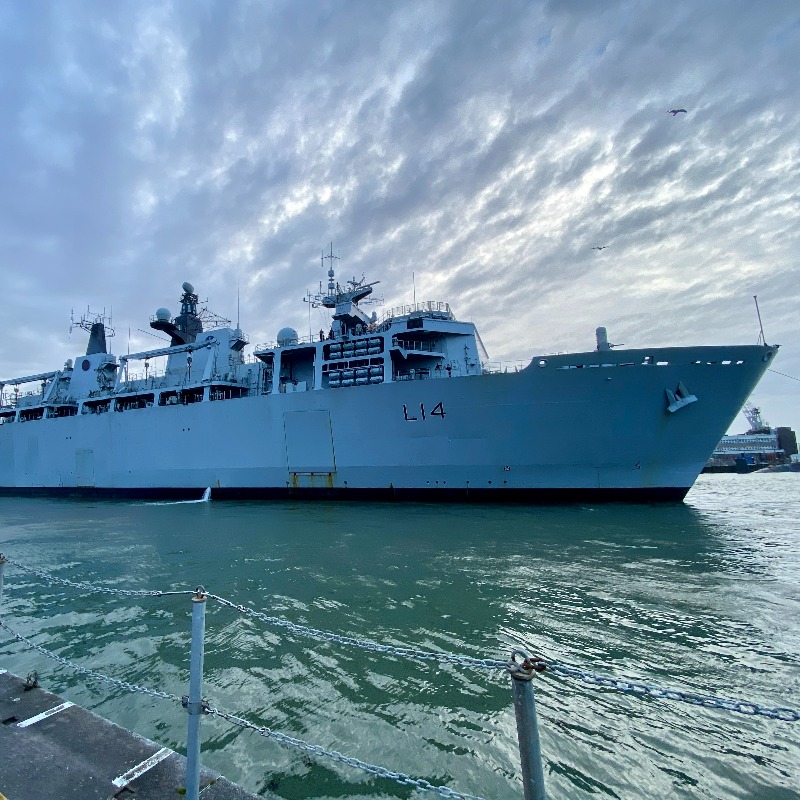 ForcesNews's tweet photo. .@hms_albion has set sail for an #Arctic mission in #Norway. 🇳🇴

The amphibious assault ship has left @HMNBDevonport to spearhead #ExerciseColdResponse. ❄️

Read more here 👇