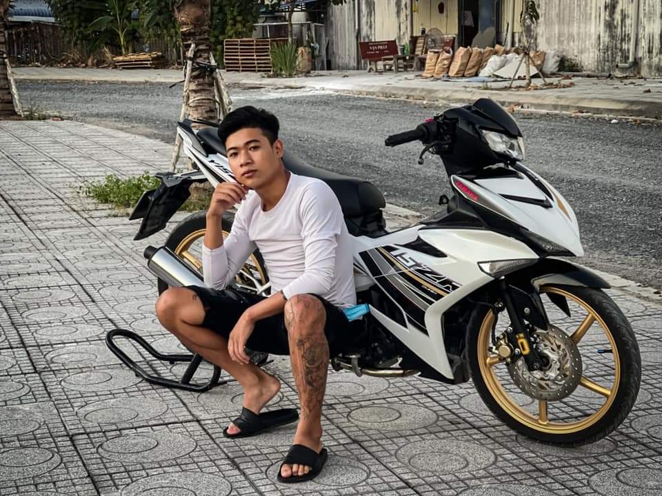 phamngocdanhh's tweet photo. - 𝑵𝒈𝒖̛𝒐̛̀𝒊 Đ𝒐̛̀𝒊 Đ𝒖̛𝒂 𝑵𝒉𝒂𝒖 𝑽𝒂̀𝒐 𝑪𝒉𝒐̂́𝒏 𝑵𝒉𝒐̣̂𝒏 𝑵𝒉𝒊̣𝒑…
-𝑻𝒂 𝑳𝒂̣̆𝒏𝒈 𝑻𝒉𝒂̂̀𝒎 𝑹𝒖́𝒕 𝑽𝒂̀𝒐 𝑪𝒉𝒐̂́𝒏 𝑩𝒊̀𝒏𝒉 𝒀𝒆̂𝒏 ☺️❤️!!
          ——————————————————
#MotMinh ❤️ https://t.co/4Cqeaa4bsi