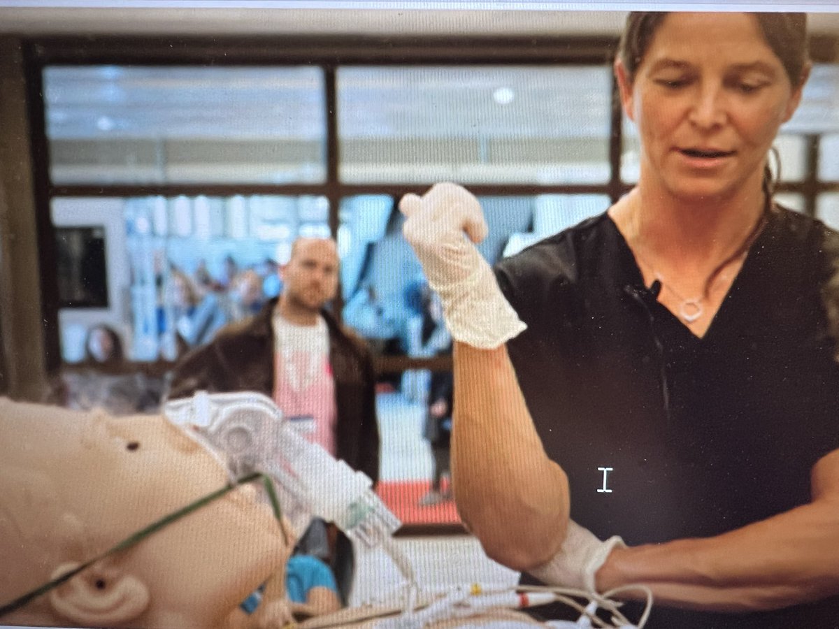 Interested in our 60 min high fidelity full scale simulation challenge at @ISICEM? You can even bring your small team - all sessions original and broadcast live, so that your mother can follow you in action! #isicem22 #CPR #emergency #critical
