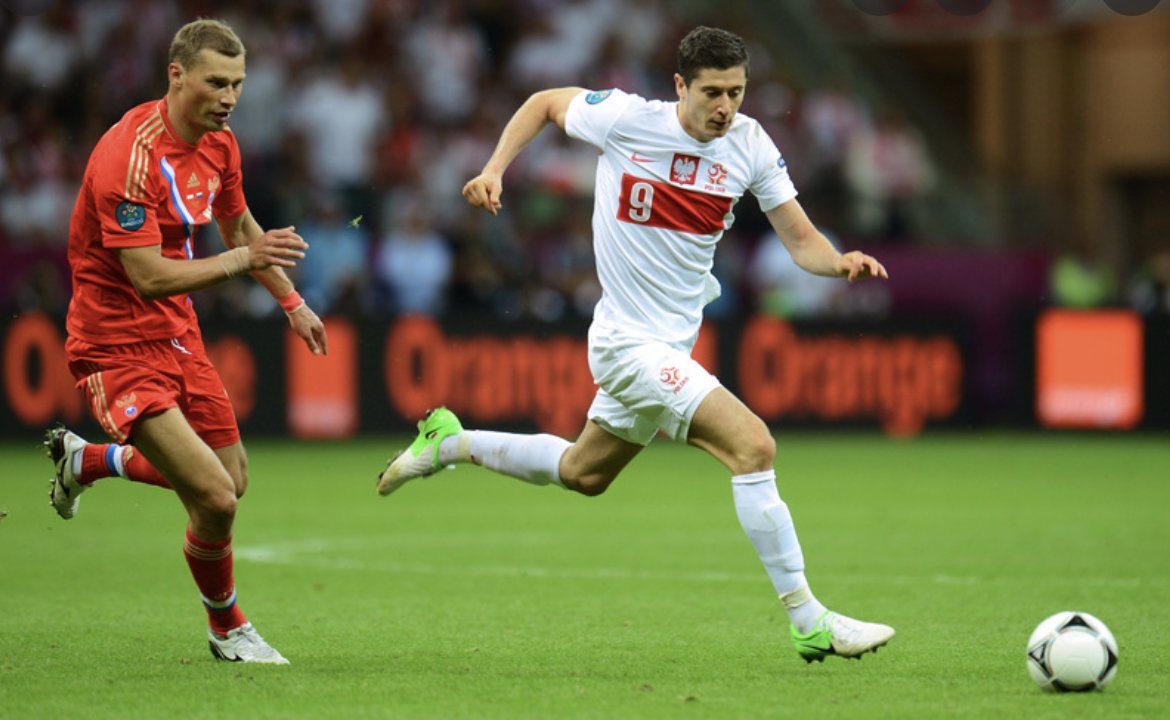 Alik_chal's tweet photo. Pytanie  co powinna zrobić #FIFA i #PZPN w związku z nadchodzącym meczem .Bojkot 🤔,a może wykluczenie Rosji ze wszystkich rozgrywek ?!

#POLRUS ⚽️❓❗️ https://t.co/CaIVhMYjOm
