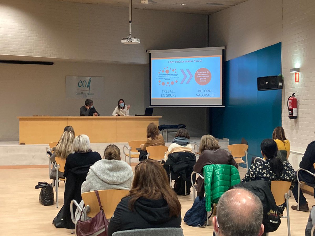 educaciolleida's tweet photo. Segona sessió de treball del #PacteLocal per la prevenció de la segregació escolar ➡️ La comunitat educativa de la ciutat de #Lleida treballa per combatre la segregació escolar‼️ https://t.co/mF37F8yS1x
