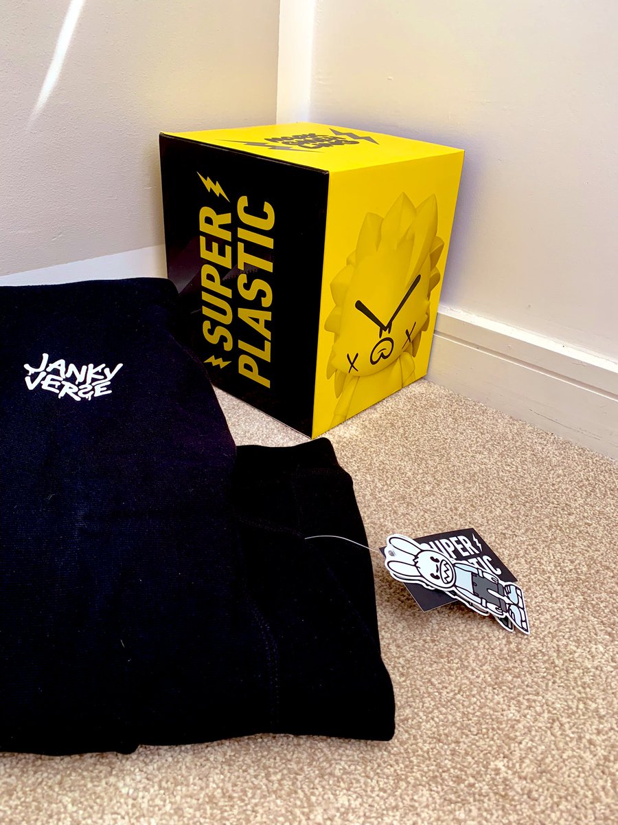 Who the fack is Janky!?? @superplastic <a href="/MarkGmehling/">Mark Gmehling</a> #knuckleduster