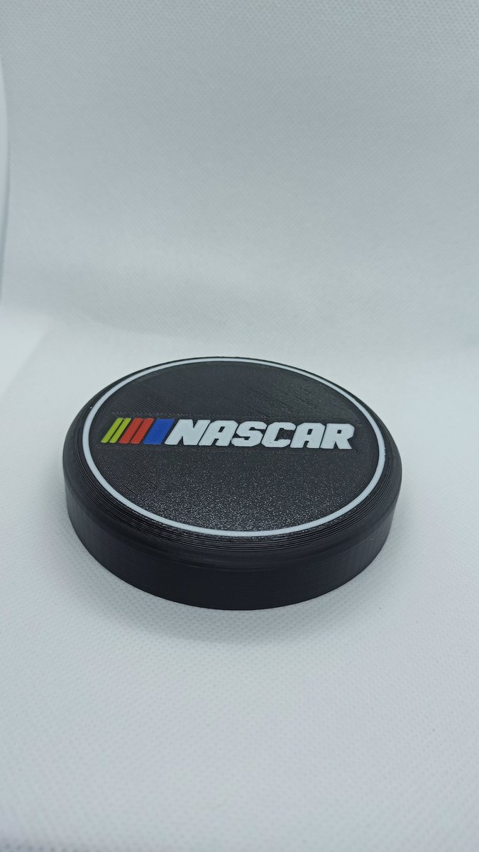 JmakerStore's tweet image. ¿Os gusta el MOD de la NASCAR?, gracias a @ThingsSim.

 Ya está disponible para comprarlo!!!

Se ha usado su diseño y es por ello por lo que por cada pedido que se haga, una parte irá destinado a él para la mejora en su taller. 

📩📩Precio, pedidos y consultas por MD📩📩