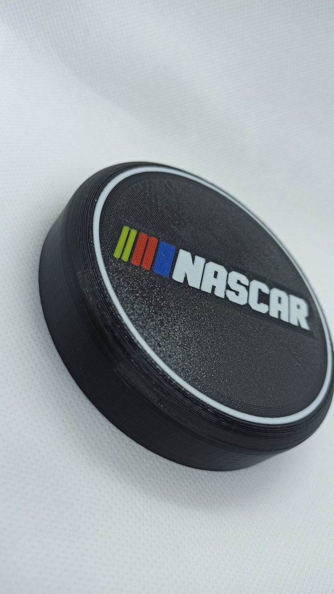 JmakerStore's tweet image. ¿Os gusta el MOD de la NASCAR?, gracias a @ThingsSim.

 Ya está disponible para comprarlo!!!

Se ha usado su diseño y es por ello por lo que por cada pedido que se haga, una parte irá destinado a él para la mejora en su taller. 

📩📩Precio, pedidos y consultas por MD📩📩