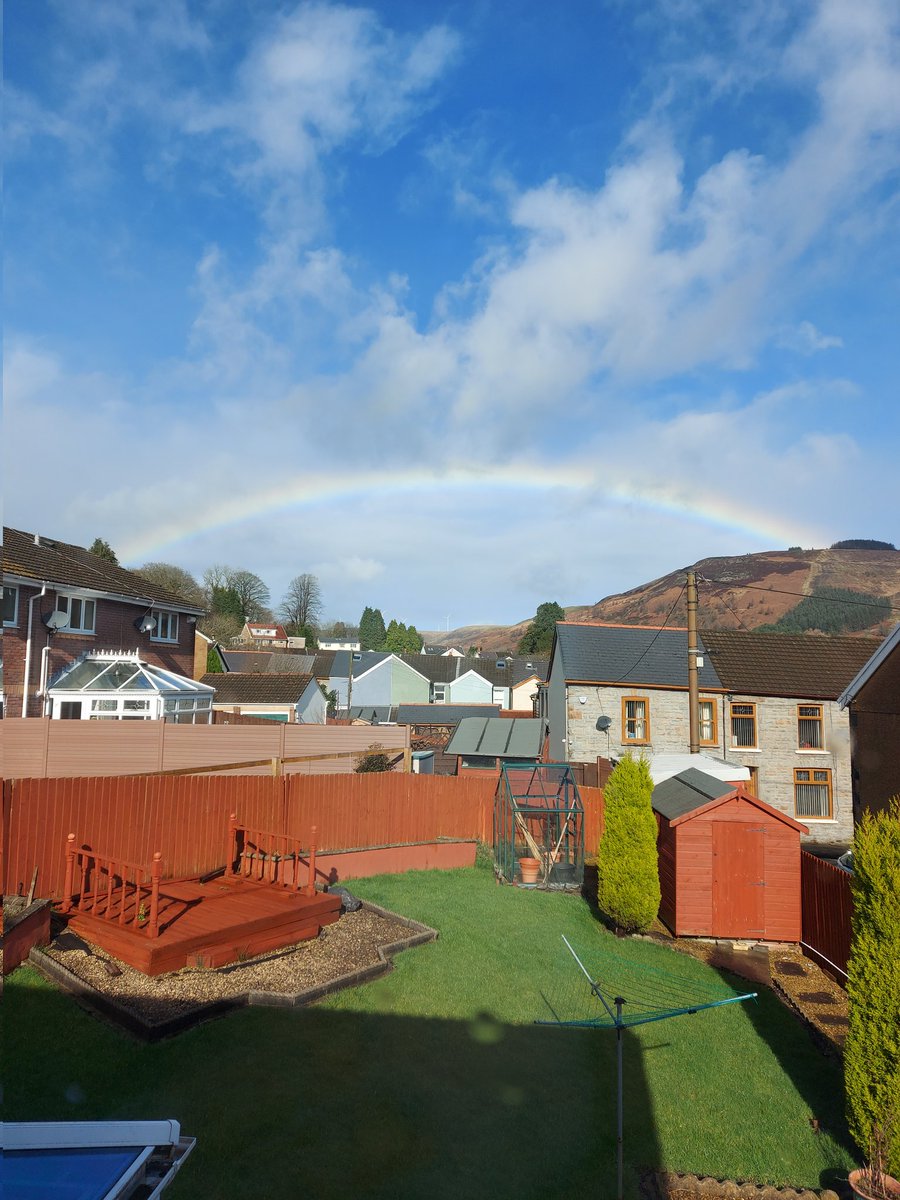 Joolsho's tweet photo. @ruth_itv a break in between the storms in Ton Pentre #itvwales #weather #tonpentre https://t.co/52DgJEJAzD