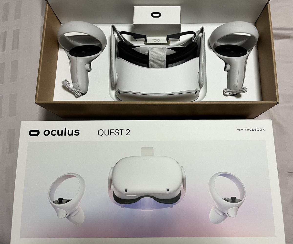 PungChinHong8's tweet photo. I’ve just received my oculus quest 2 VR headset! Thank you @mars4_me for hosting the giveaway. Can’t wait to use this headset and explore the wonders of Mars! #mars4 #giveaway https://t.co/8f8G8T9zYE