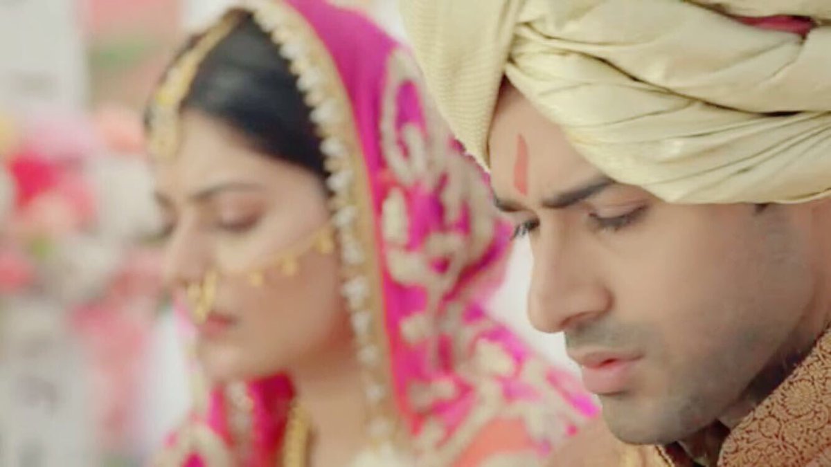 ammysmiles's tweet photo. more from their shaadi

cz am in love with them and with these caps too💞🤧

#SabSatrangi #ManArgi https://t.co/QoK3ADbO7y