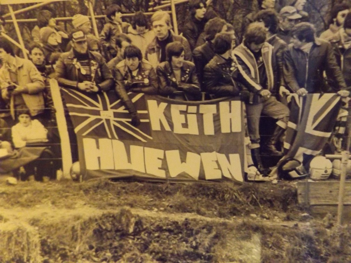 popsyosh34's tweet photo. @KeithHuewen @CameronDonald86 @neil_jazzyjay @Jimwhit69 @matt77roberts @jm130tt @67Shakey @carlfogarty Don't underestimate your pulling power #KH16
#LoveThisPhoto https://t.co/XjHp1V3CNK