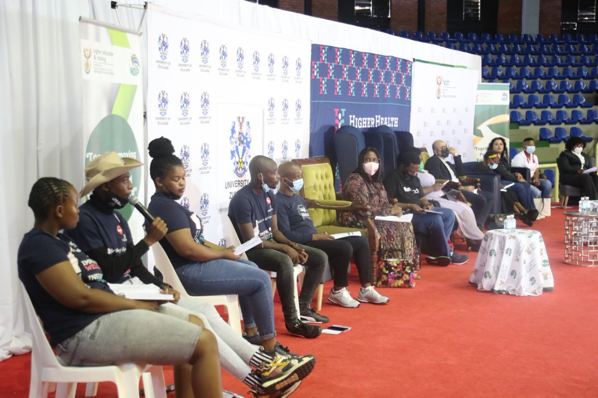 HigherEduGovZA's tweet photo. Student Representative Council members, University Management, Prof Ramneek, Deputy Minister of Health Dhlomo, MEC for Health Ms Simelane-Zulu , HRH Prince Nhlanganiso kaZwelithini formed part of the panel during the discussions #KeReady #SaveStudentLives https://t.co/2bOE6YLQHs