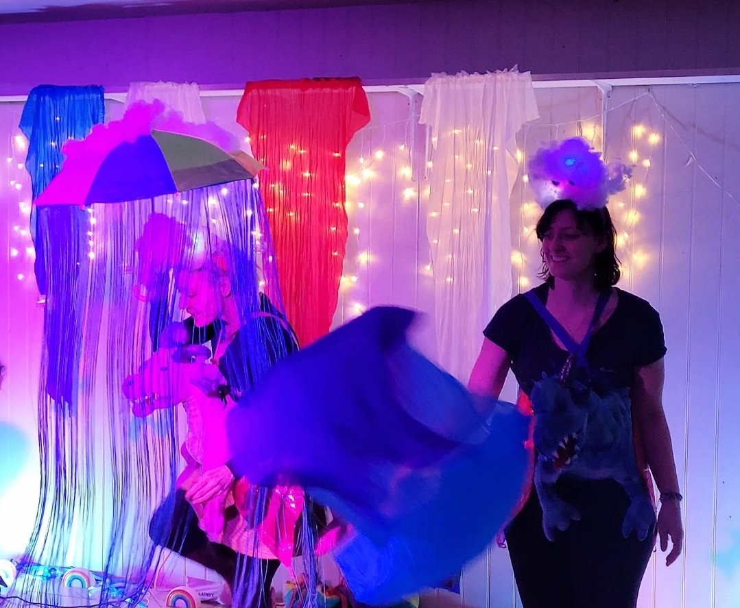 lilsupernovas's tweet photo. Last chance to catch our #babyshow Cupid's Arrow @pickledbooks and @PickledEnfield this weekend! 
Come &amp; see if we make love or mischief in #crouchend at 10 or 11.30am and in #enfield at 2.30pm 
You can also catch it @RichmondTheatre this Friday at 10.30am https://t.co/y5yNFnv36w https://t.co/ZagRUy3e3u