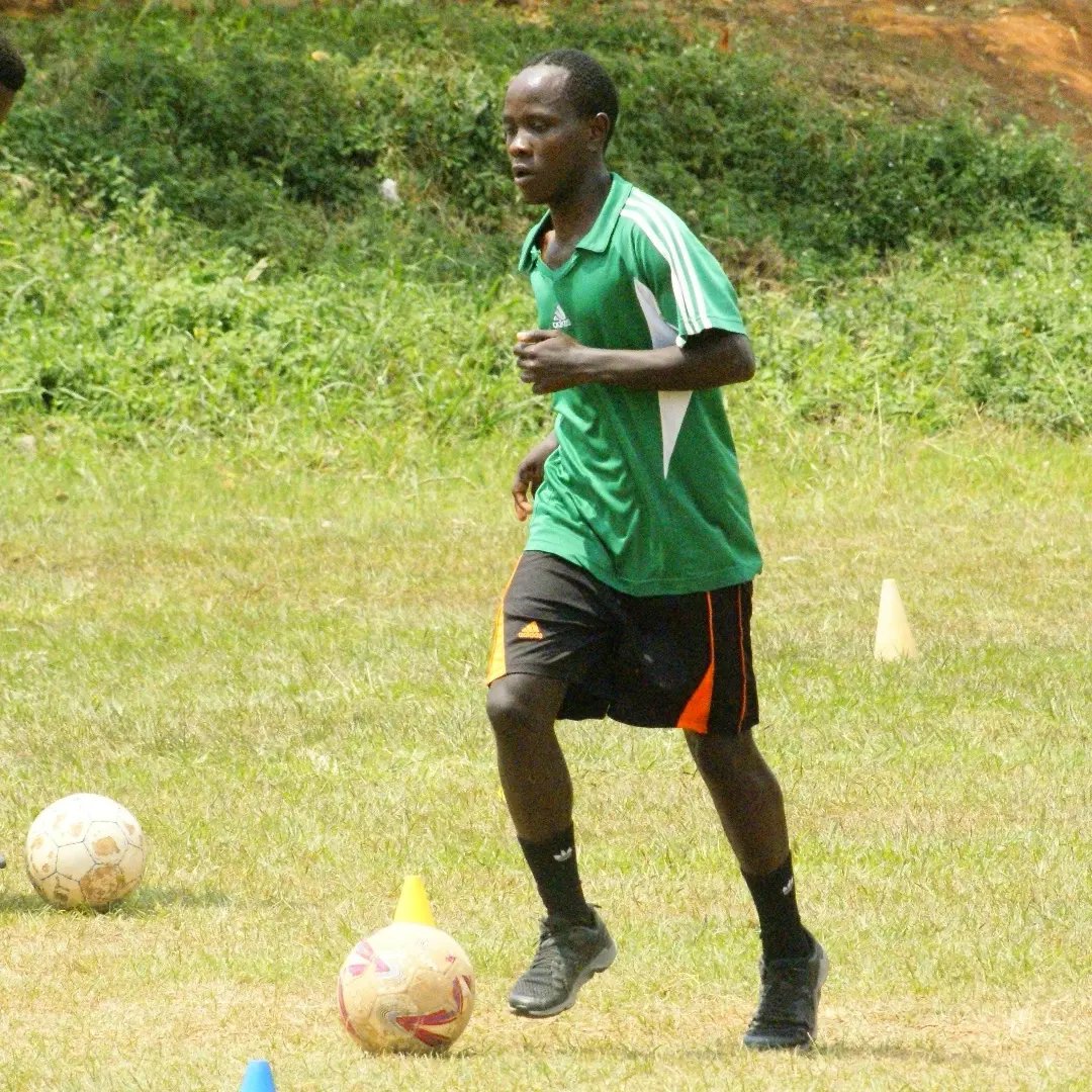 tsa_uganda's tweet photo. #Motivational_Tip: The harder you WORK, the harder it is to SURRENDER.
Pictorial from Saturday's training drills featuring our U17 side.

#WeAreTSAUganda https://t.co/nlVCQgxbXY