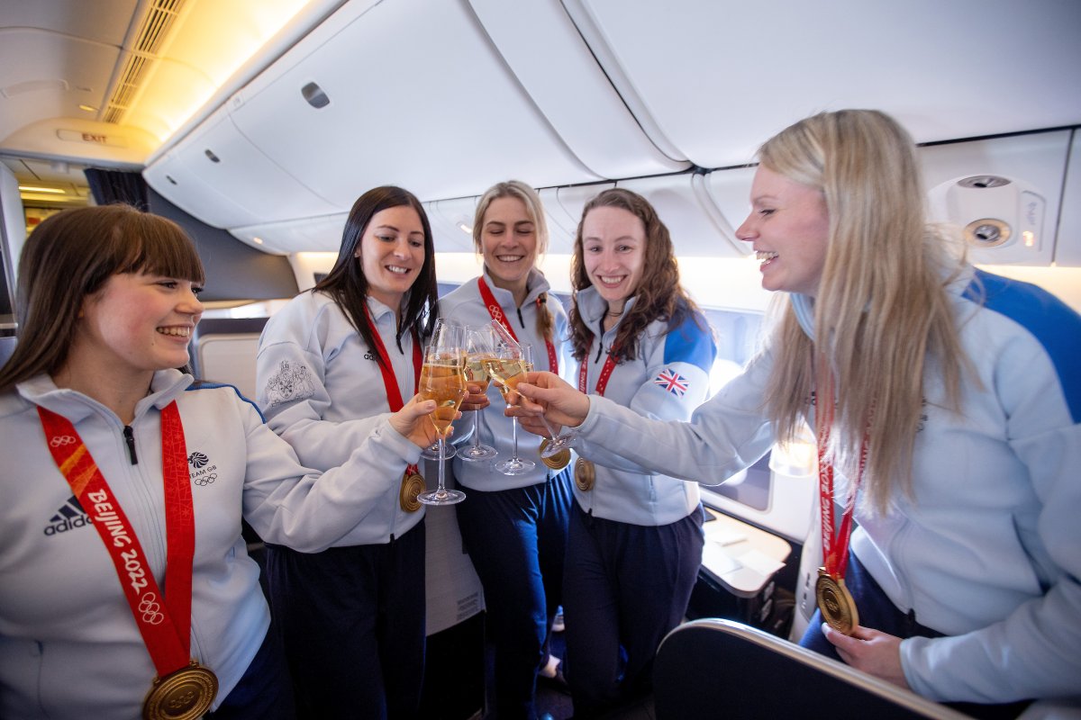 TeamGB's tweet photo. Homecoming 🔜

Thanks for having us @British_Airways!

#TeamGB #beijing2022 

📸 @sammellishphoto https://t.co/ADHXrdBXti