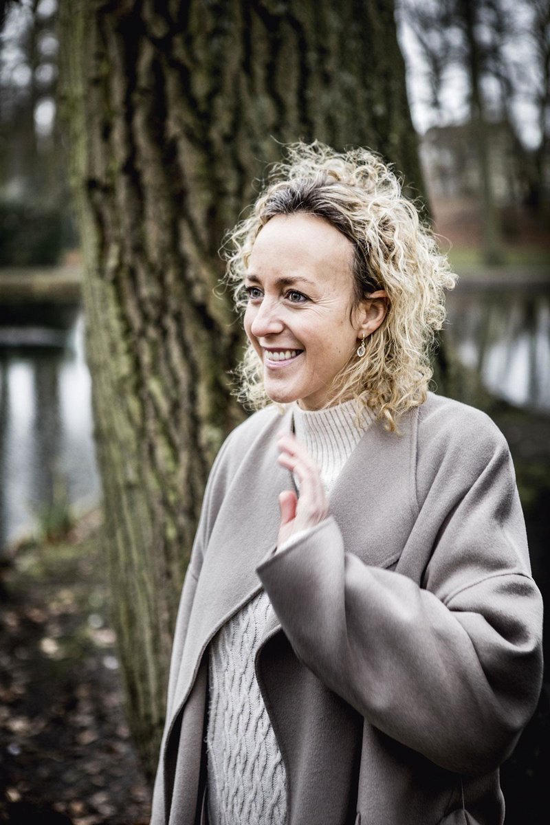 DemotteKristel's tweet photo. Ik ben er zo trots op: op die kersverse titel ICT Woman of the Year 2022 van @datanews_nl. Niemand begint aan zo’n parcours zonder stiekem te hopen op de overwinning. Dit is een dream come true!
Dank aan iedereen voor het geloof en de steun. 
#shegoesict #grateful #womenintech https://t.co/IIBzrmbvYR