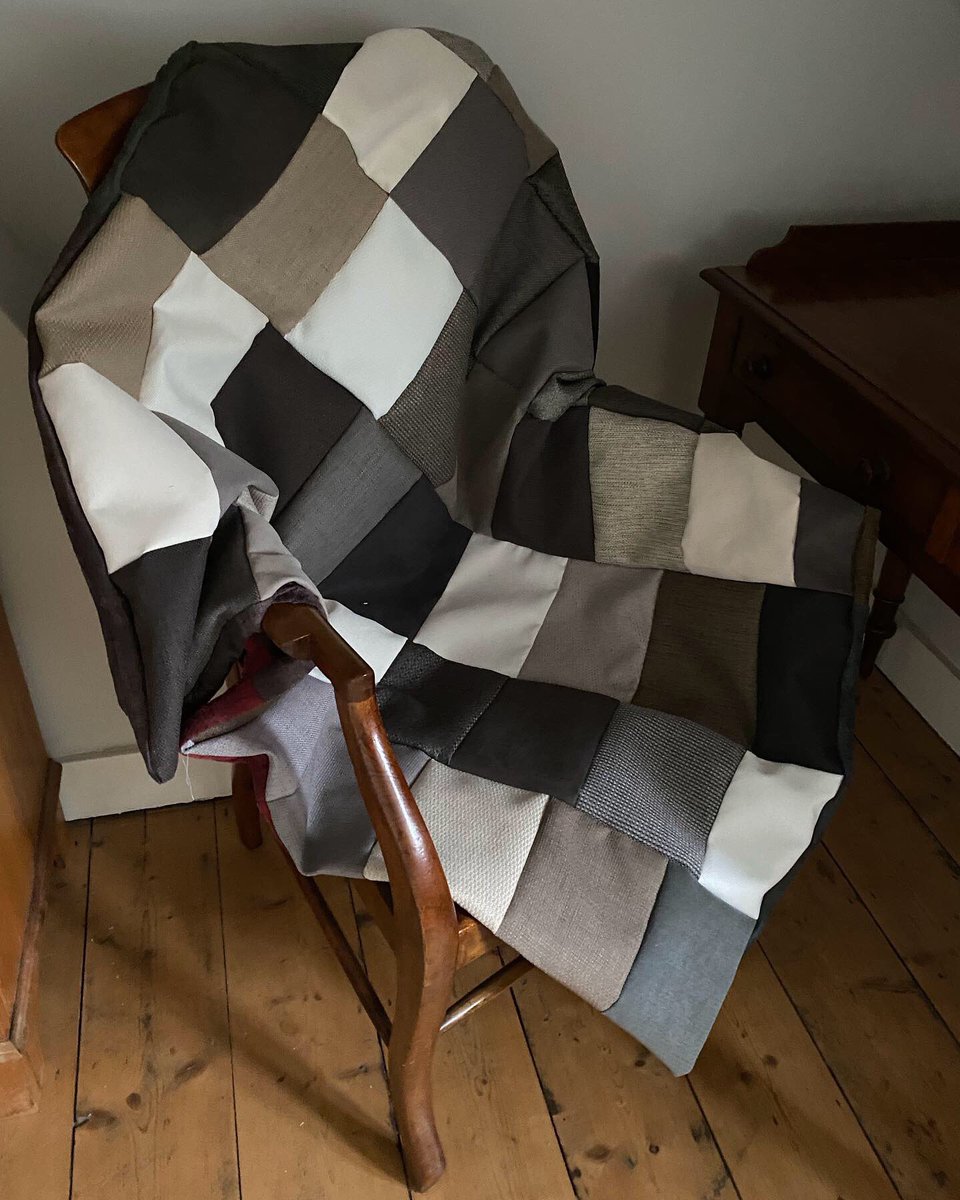 treasurebysusie's tweet photo. #bitcrafthour snuggly manly throw- available now on my Etsy #giftsforhim #bedthrow https://t.co/gZzUQAtabt
