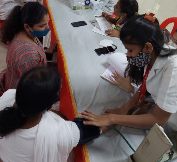 PragateeNGO's tweet photo. Organised health checkup and blood donation camp on  Republic Day
The camp was supported by Shri Harihar Putra Bhajan Samaj, Millennium Hospital, Swarashi Netralaya, Facto Vision, Pearl Coschem Pvt Ltd, Trident Technical Resources Pvt Ltd, Dombivli Blood Bank and ITM. https://t.co/onlM7fEzNb
