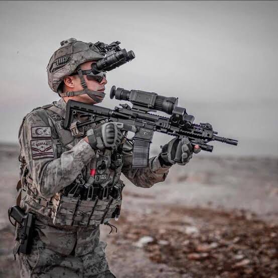 Ölümü içinde öldürmüş bir orduyu Allah'tan gayrısı korkutamaz.
#Kadro3600UzmÇvşaŞart