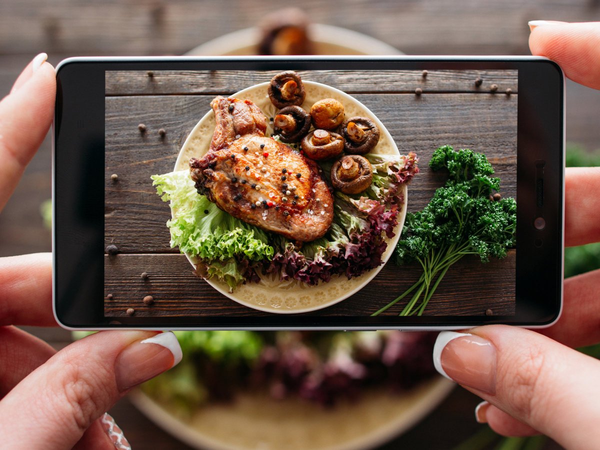 This #CdnAgDay, we’re giving a shoutout to all the hard work that producers like you put in to making us all go #Mmmm. Share your favorite home cooked meal, the best thing you produce at your operation or why Canadian-grown anything is so delicious than anything else!