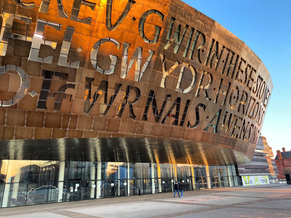Cardiff by Camera tweet media