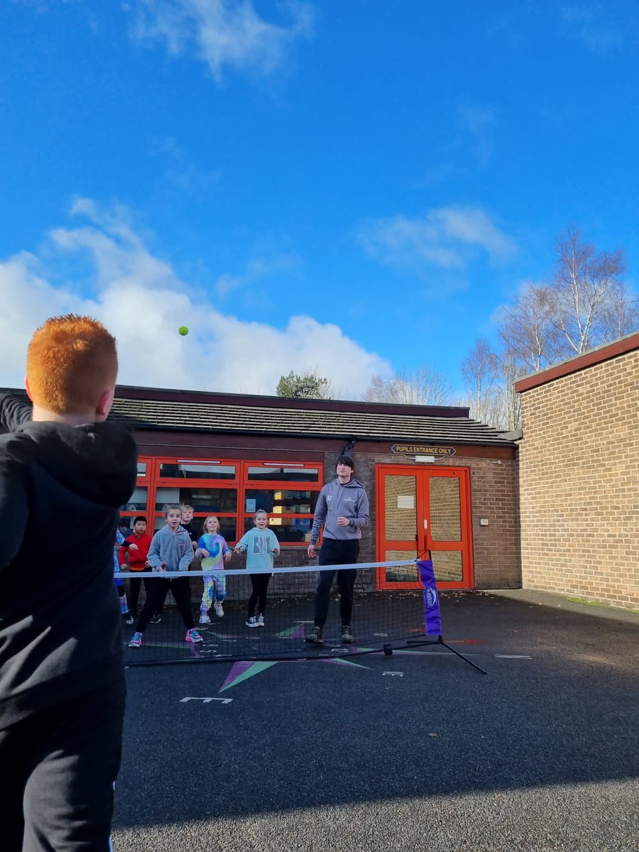 ChampKidCamp's tweet photo. Great start to our week on camp at @moorfieldpschl and @6_sjf. No matter what the weather these children love coming and taking part in any activities thrown there way, inside or out. #champkidcamp #halfterm #keepthemactive https://t.co/eaARBE3QhL
