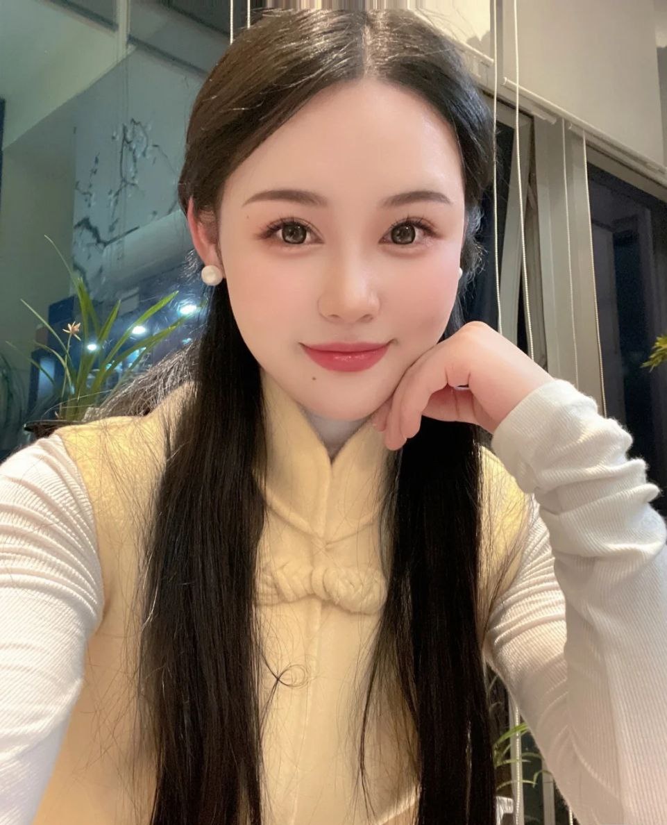 Jennife254698's tweet image. I finally have my own tea room, I am in a beautiful mood