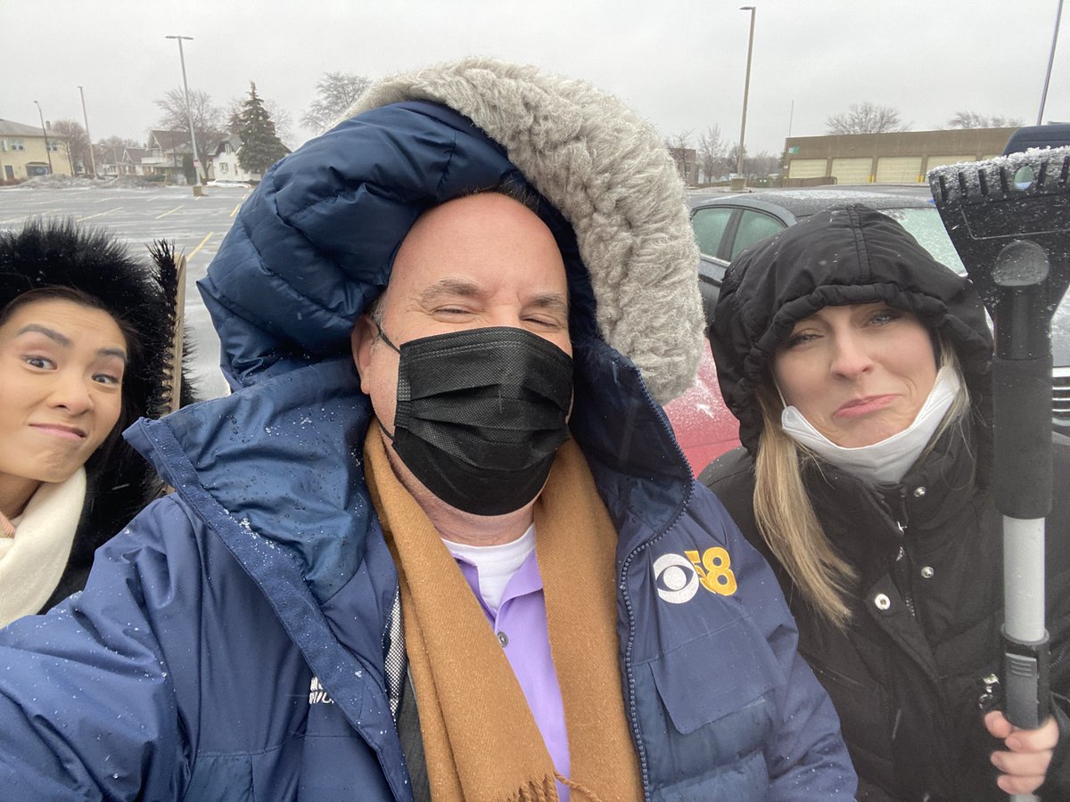 mikeywx8's tweet photo. My hood doesn’t look right. https://t.co/GeebNFLfD0
