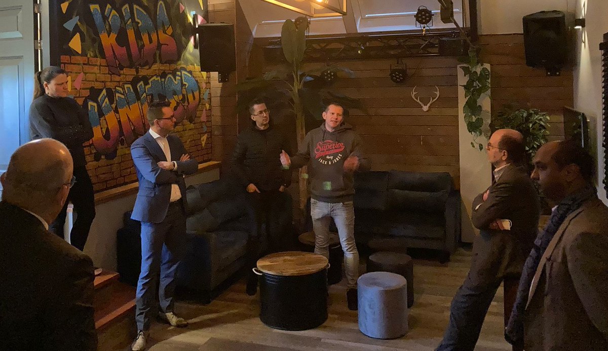 Op 22 februari bracht het college een werkbezoek aan Meeuwen. Zij spraken met Marc Bouman over zijn bedrijf en met Wilbert Dekkers in en over het dorpshuis in Meeuwen als jeugdhonk waar gechild wordt en waar gesproken kan worden over alcohol en drugs.