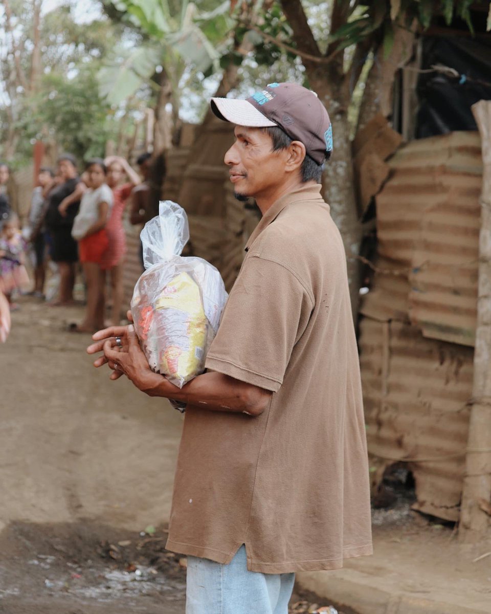 TrailheadInt's tweet photo. 220 families in Masaya, Nicaragua, received food security from Trailhead Rapid Food Relief last weekend! 

#FoodRelief #Nicaragua #FoodSecurity https://t.co/cxDfOR1vJJ