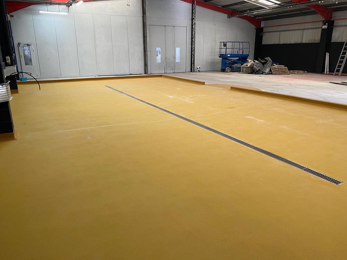 Pictures from an install completed earlier this month in Newcastle where we installed flooring for a new brewing area consisting of new drainage, floor to falls, polyurethane screed and perimeter coving for @TwoByTwoBrewing