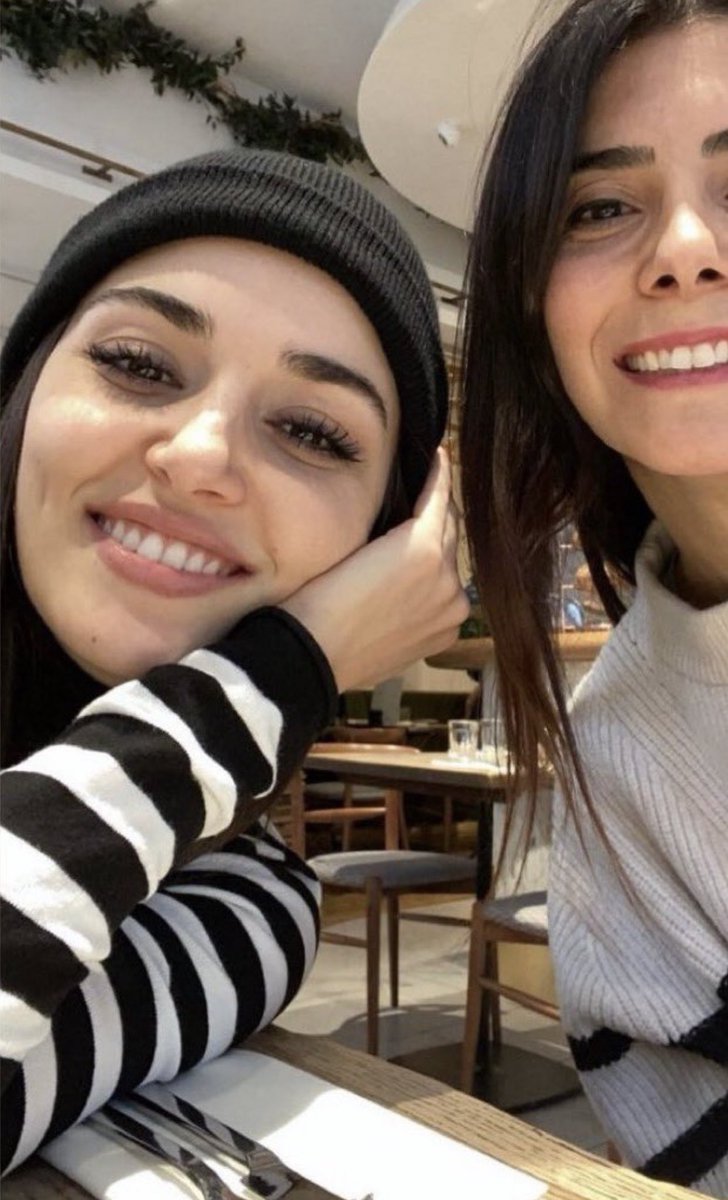 jayybursinercel's tweet photo. i want to eat her 🤏🏼 https://t.co/xpN00D8olY